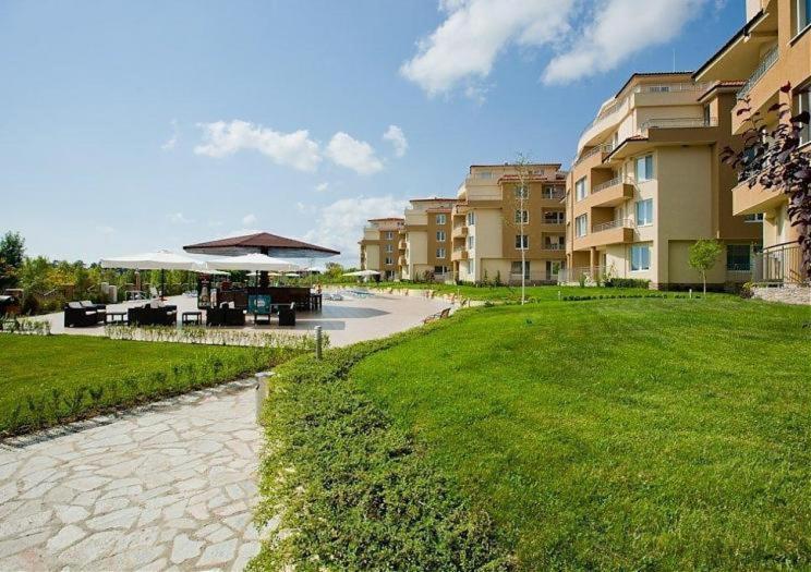 Аппартамент Pines Beach Resort Bjala Kültér fotó